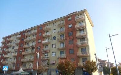 VENDESSI I BILOCALE IN VIA TORRAZZA PIEMONTE 5